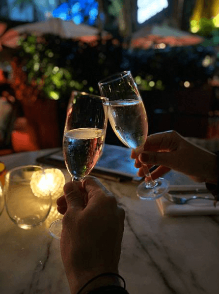 El Último Brindis